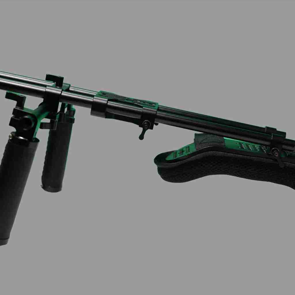 Small rig base plate with speed rail and shoulder rig attachment